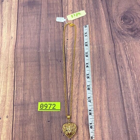 1928 GOLD HEART NECKLACE 0972 - Picture 5 of 5